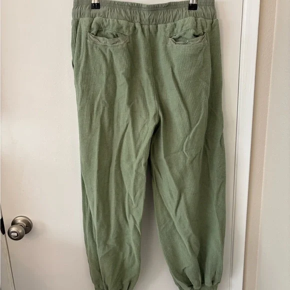 Free People Cropped Olive Waffle Sweat Set - Picture 6 of 8